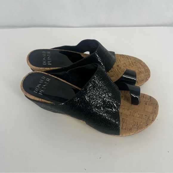 Donald Pliner Black Wedge Sandals Gretta - Picture 3 of 14
